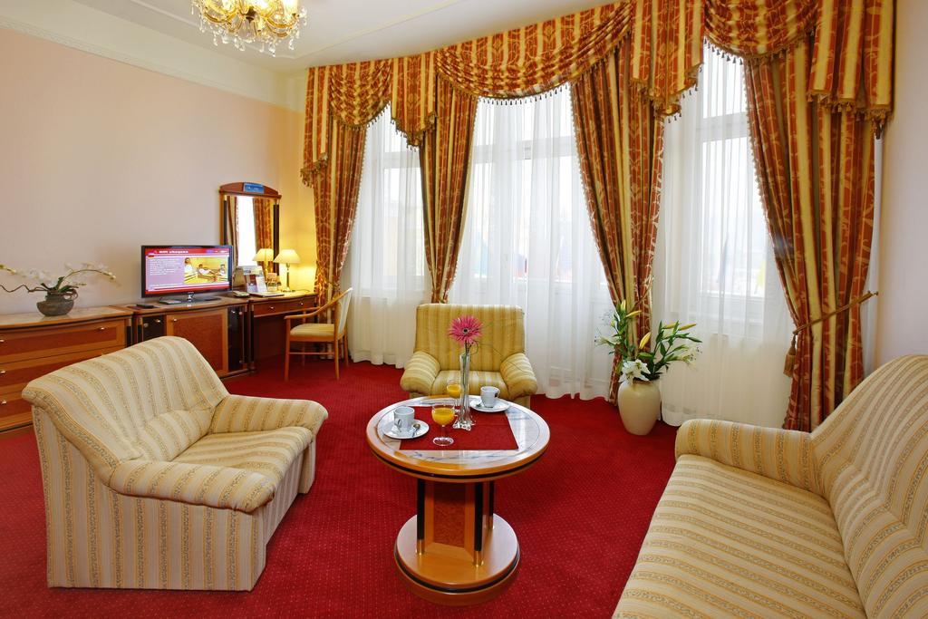 Hotel Ensana Hvězda - Imperiál - Neapol Mariánské Lázně Exterior foto