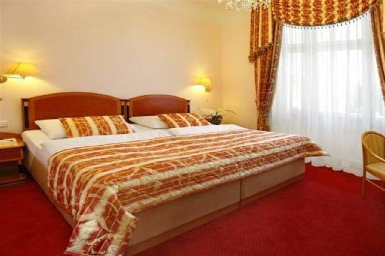 Hotel Ensana Hvězda - Imperiál - Neapol Mariánské Lázně Exterior foto